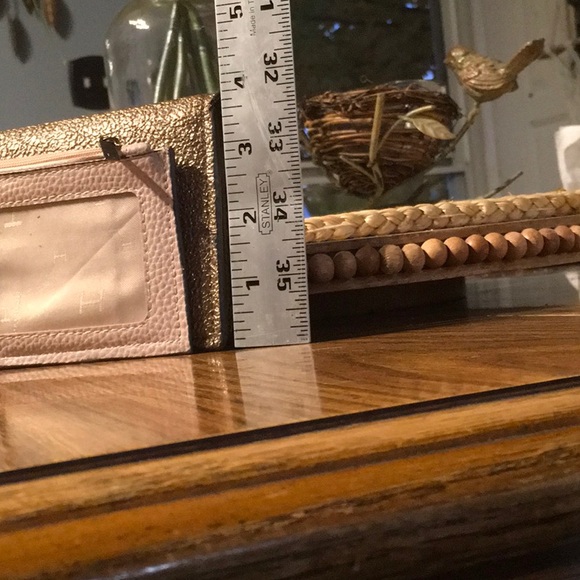 H by Halston clutch - Picture 10 of 10